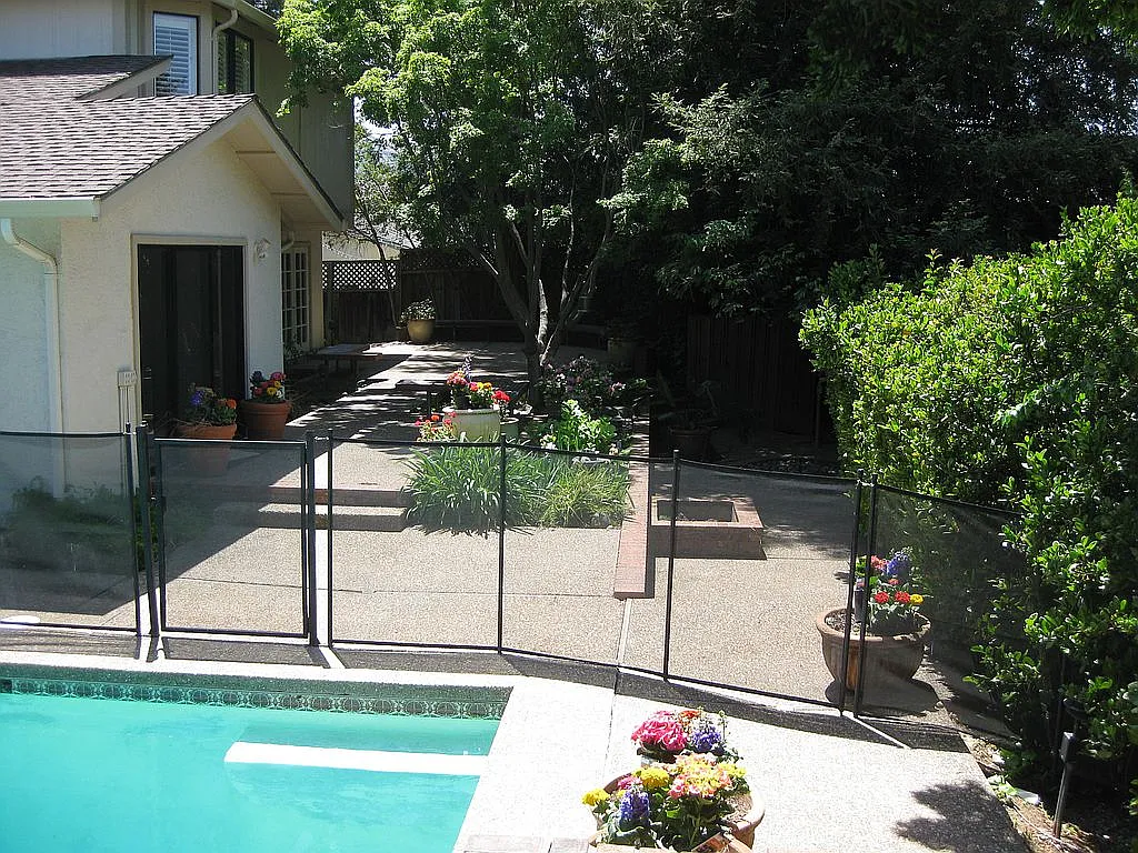 1819 Yolanda Cir photo 1