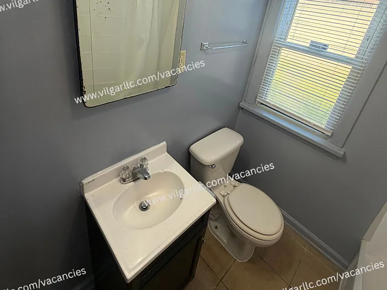 727 Mount St — Photo 14