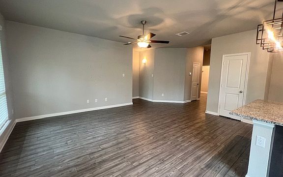 4th image of 5631 Saint Charles Dr