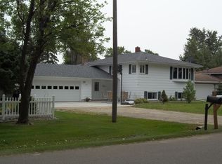 215 3rd St N, Sabin, MN 56580