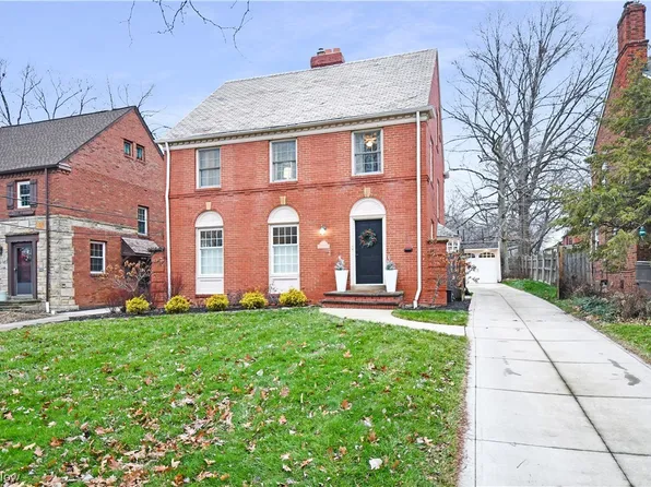 3757 Hillbrook Rd, University Heights, OH 44118