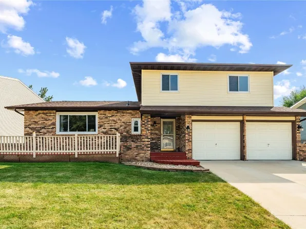 2451 28th Ave, Marion, IA 52302