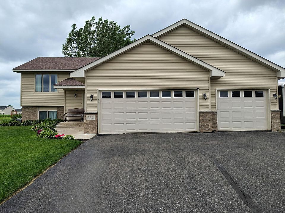 1st image of 332 Bavaria Way