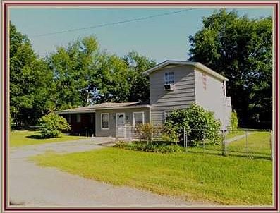 4th image of 3105 Smith Dr
