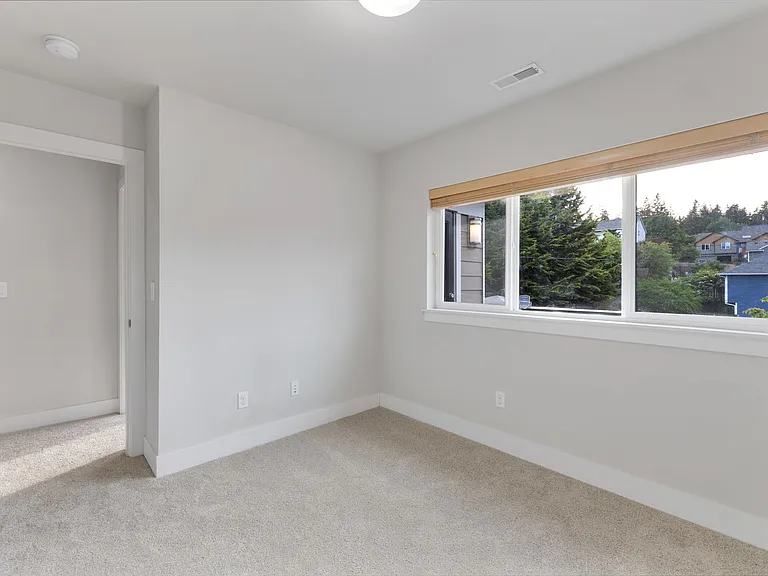 20513 Richmond Rd — Photo 30