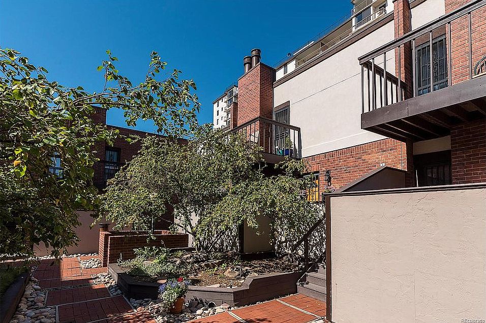 1st image of 899 N Pearl St APT 10