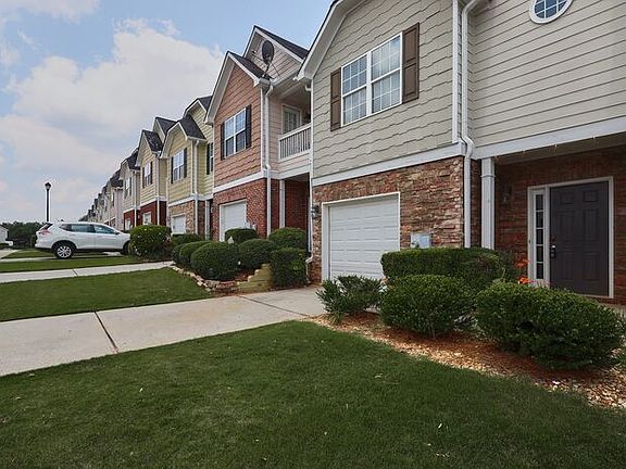 3rd image of 2119 Hasel St