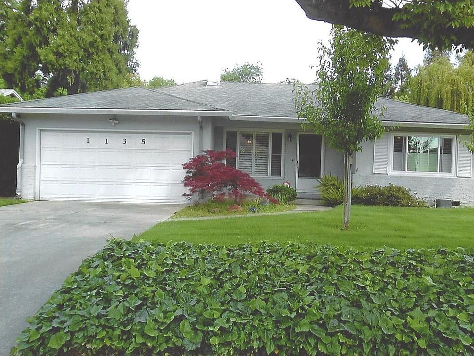 1st image of 1135 Sheridan Way