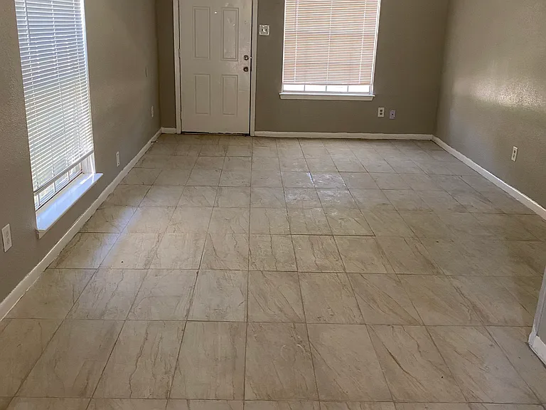 3413 Lantern Ln — Photo 28