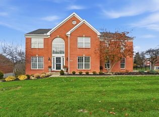 702 Rosewynne Ct, Cleves, OH 45002