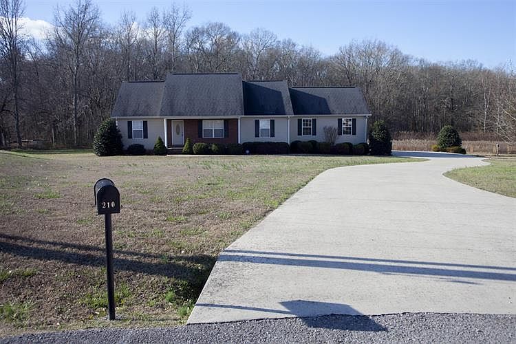 1st image of 210 Coventry Ct
