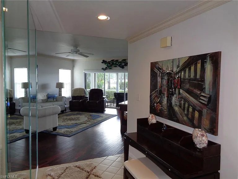 6260 Bellerive Ave #4 — Photo 10