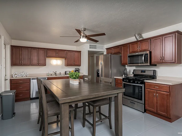 Kitchen/Dining