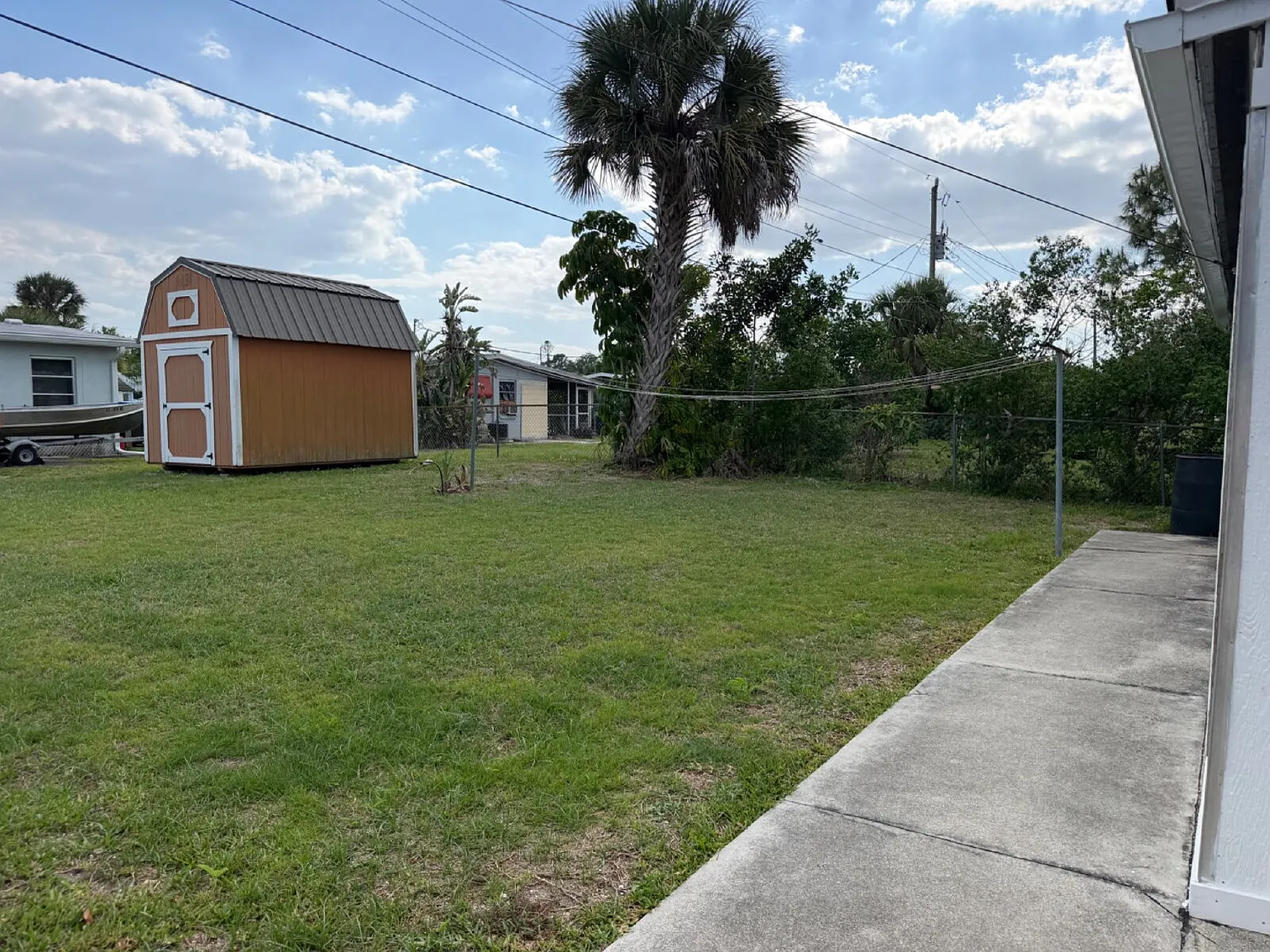 1 bed, 1.0 bath, 700 sqft, $1,200 — Photo 1
