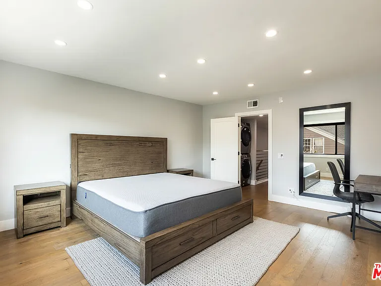 13036 Mindanao Way #4 — Photo 38