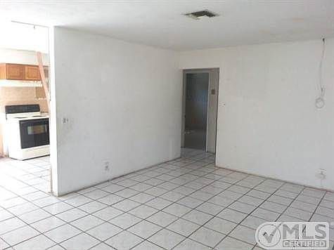 3rd image of 172 SE 29th Ave