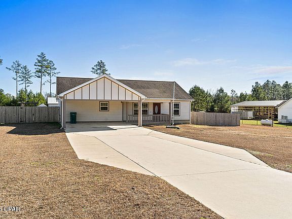3rd image of 561 Lakepointe Dr