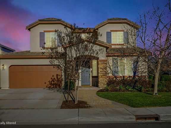 3rd image of 18800 Paprika Dr