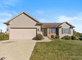 80 Highlander Dr NE, Rockford, MI 49341