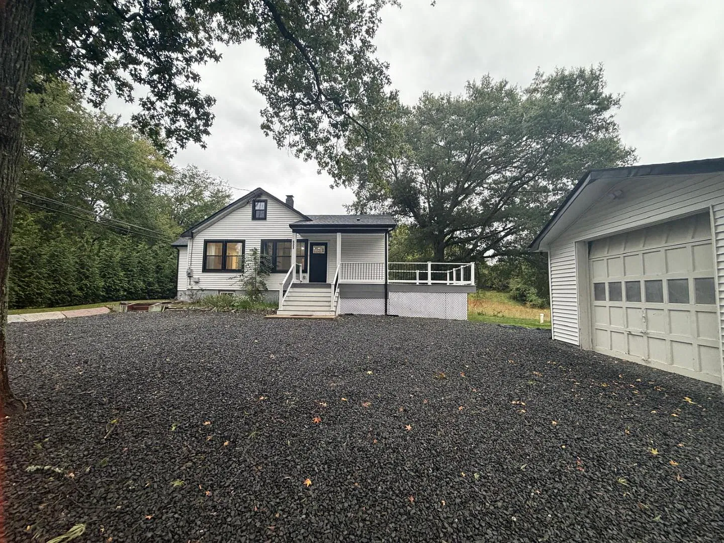 521 Spotswood Englishtown Rd — Photo 3