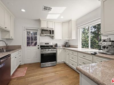 7427 Cleon Ave, Sun Valley, CA, 91352