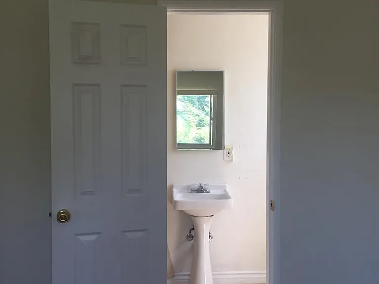 Third bathroom in 4th bedroom