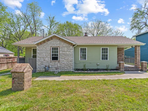 1620 N Hillcrest Avenue, Springfield, MO 65802