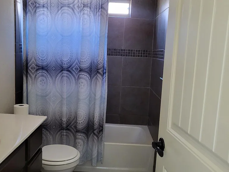 11609 Grotto Bay Ct — Photo 9