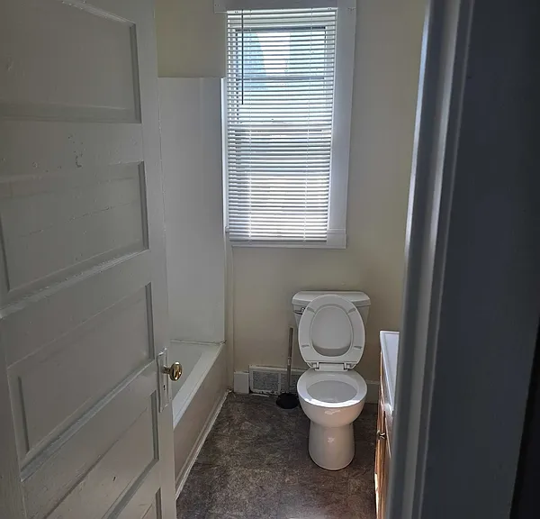 522 4th Ave N #1 — Photo 9