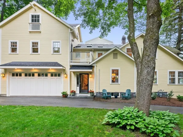 22 Grant St, Lexington, MA 02420