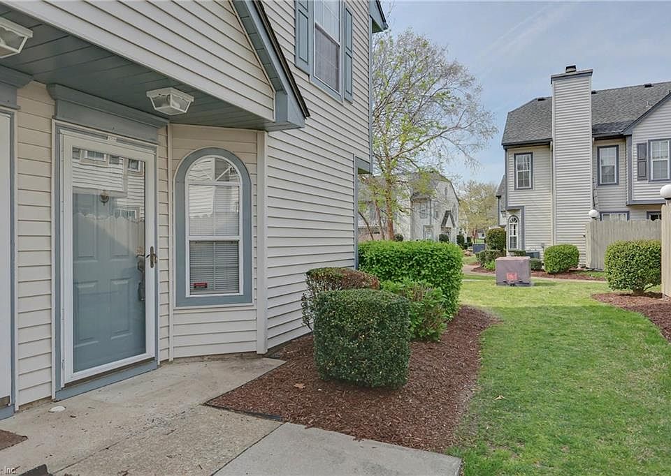 1st image of 4704 Shallowford Cir