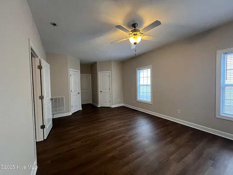 754 Riverbirch Dr — Photo 14