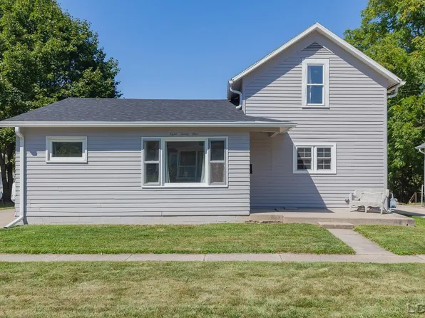 821 Ormsby St, Adrian, MI 49221