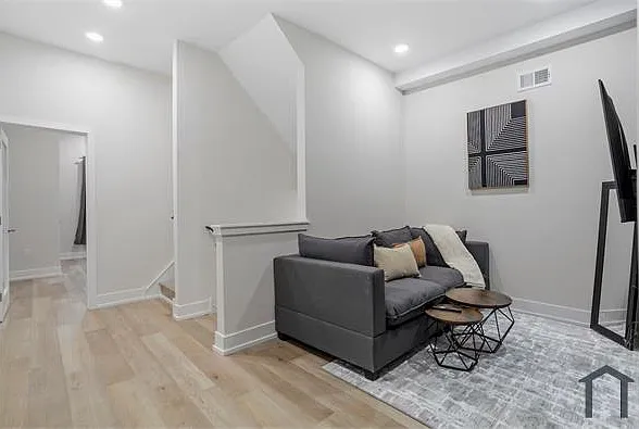 2526 N 9th St #3 — Photo 10