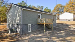 249 Luffman Rd — Photo 23