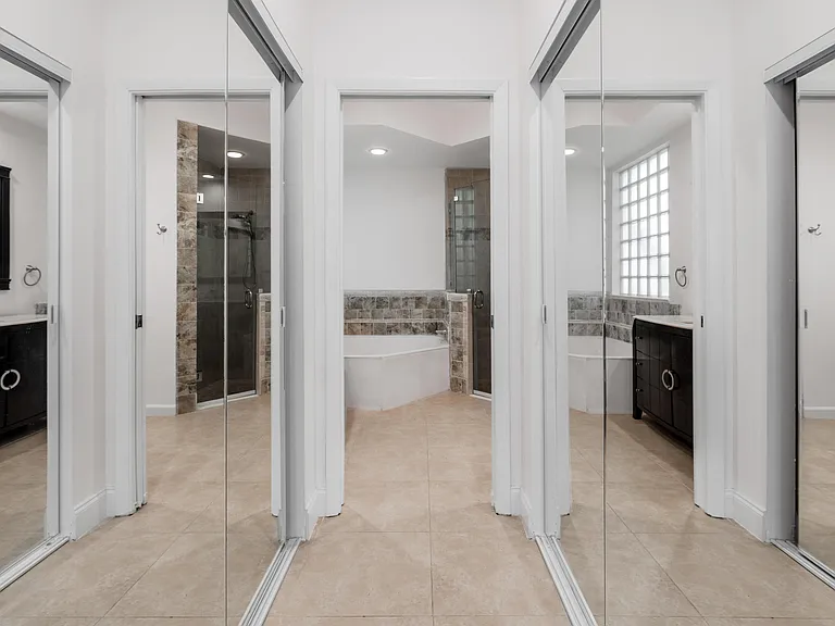 23390 Torre Cir — Photo 29
