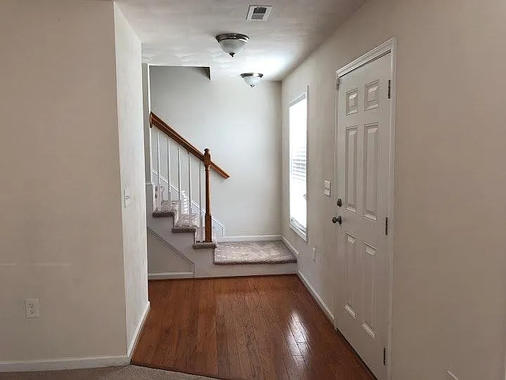 640 Old Fort Rd — Photo 3