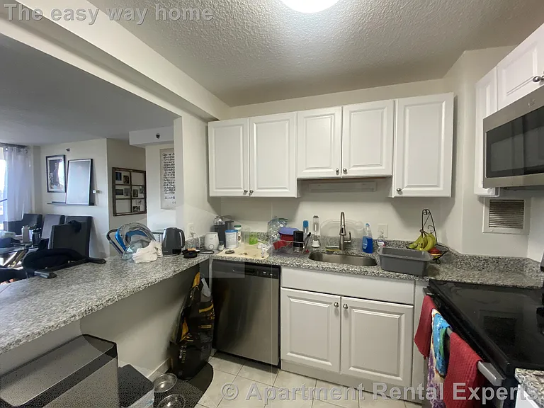 872 Massachusetts Ave #501 — Photo 4