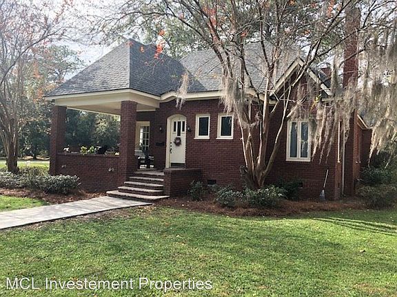 2nd image of 2 Brookwood Cir