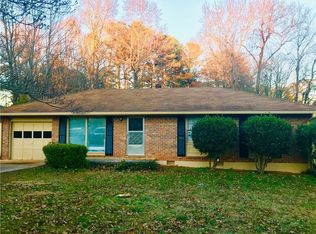 4135 Brookwood Dr, Powder Springs, GA 30106