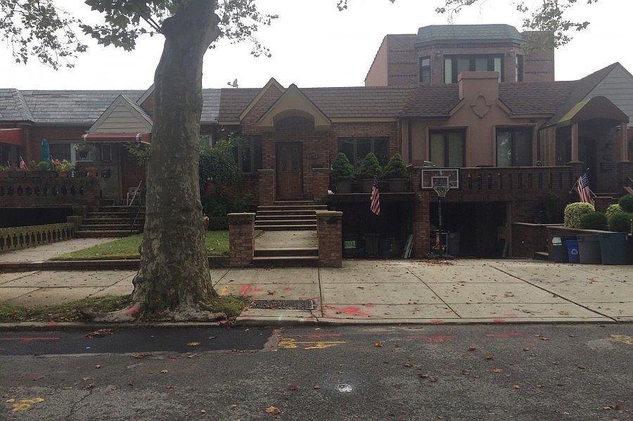 1st image of 1957 E 32nd St