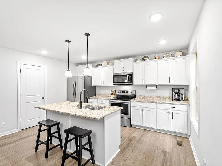 1082 Winesap Rd — Photo 12