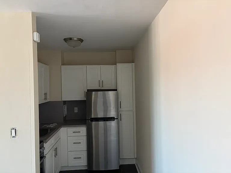 8715 165th St #5P — Photo 2