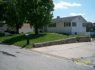3114 Jennifer Ln, Country Club, MO 64506