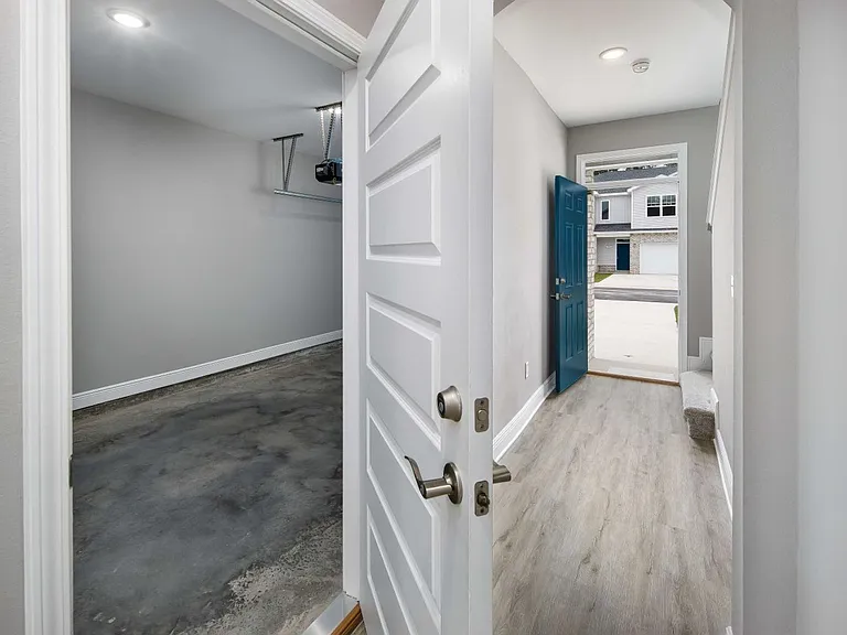 319 Carmel Dr #15 — Photo 29