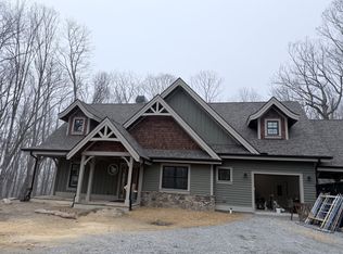 826 New Settlers Way, Glenville, NC 28736