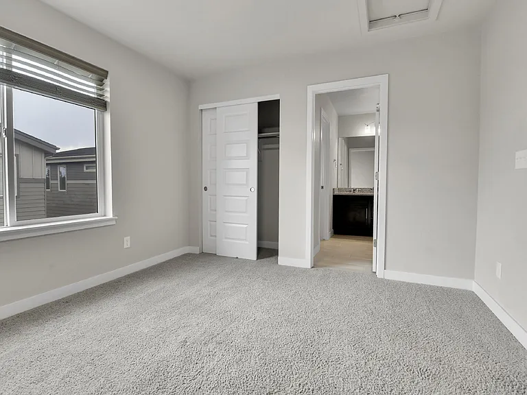 2350 S Troy Ct — Photo 25