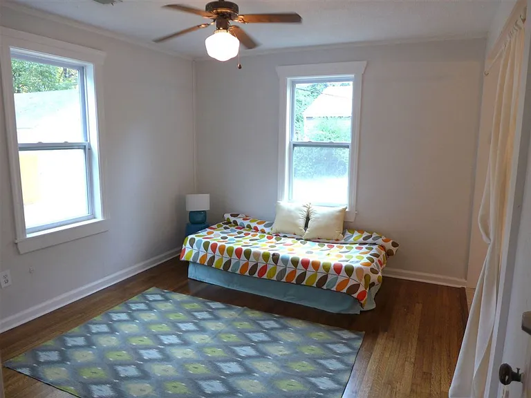 699 Shotwell St — Photo 8