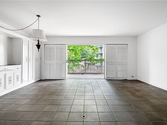 3rd image of 310 W 49th St APT 203