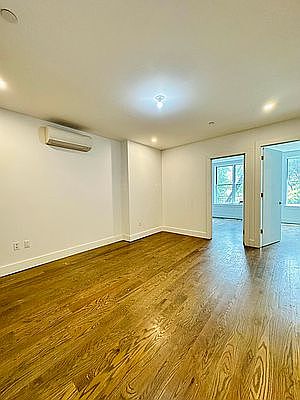 2nd image of 224 Hawthorne St #5B